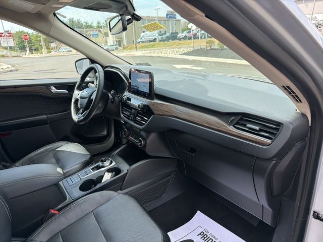 2020 Ford Escape Hybrid Titanium