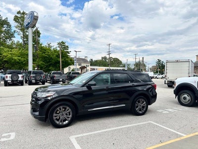 2025 Ford Explorer Active