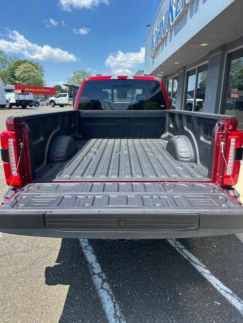 2026 Ford F-350SD F-350® Lariat®