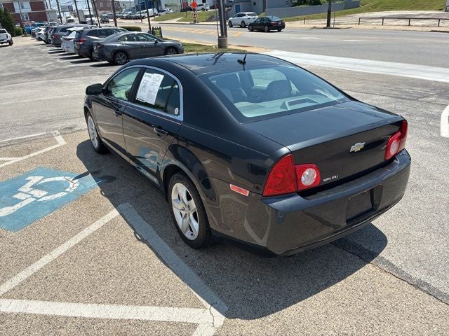 2011 Chevrolet Malibu LS 1LS