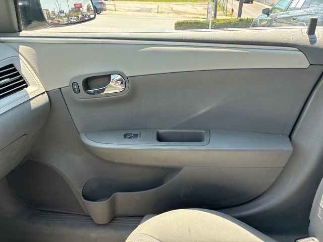 2011 Chevrolet Malibu LS 1LS