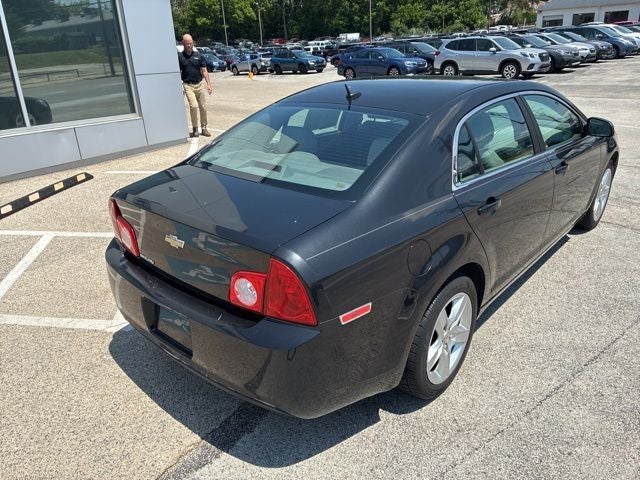2011 Chevrolet Malibu LS 1LS