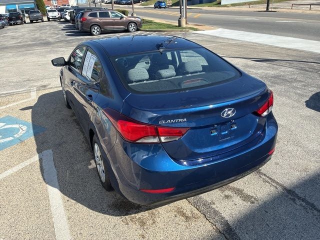 2016 Hyundai Elantra SE
