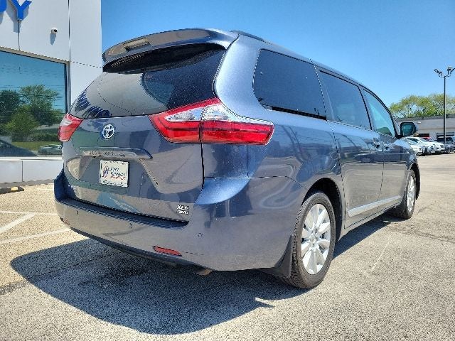 2017 Toyota Sienna XLE Premium 7 Passenger