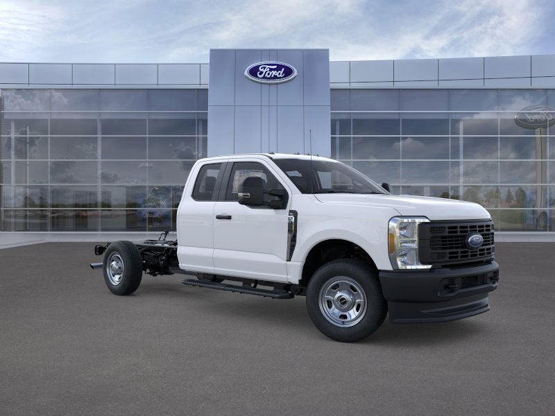 2026 Ford Chassis Cab F-350® XL