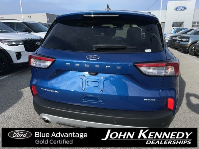 2022 Ford Escape Titanium