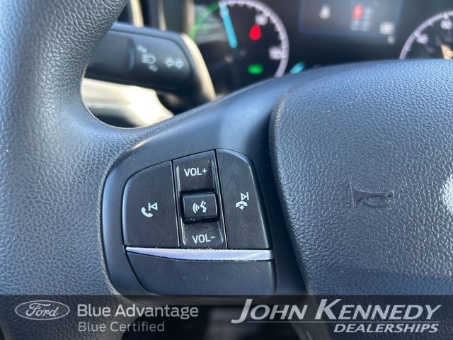 2022 Ford Maverick XL