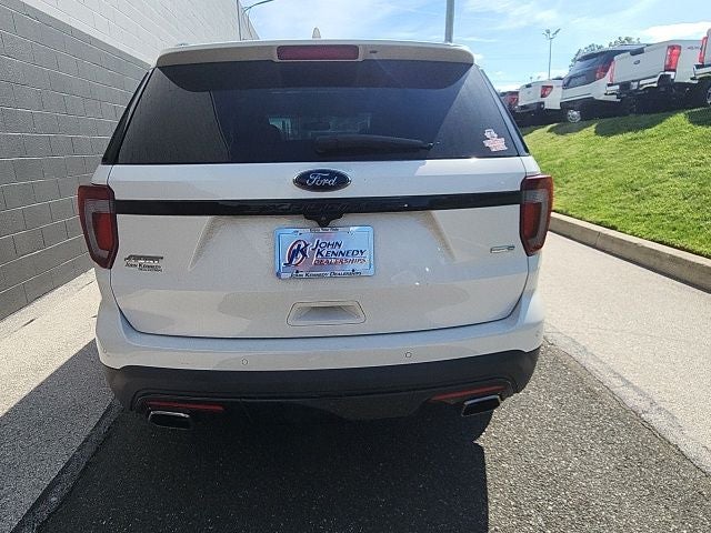 2016 Ford Explorer Sport