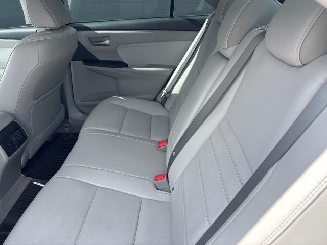 2017 Toyota Camry Hybrid XLE