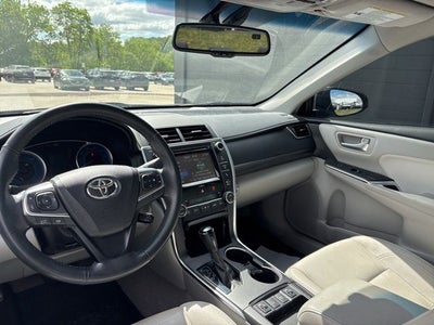 2017 Toyota Camry Hybrid XLE