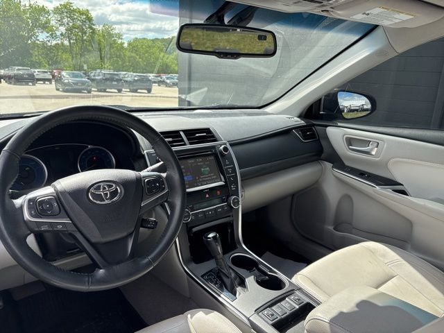 2017 Toyota Camry Hybrid XLE
