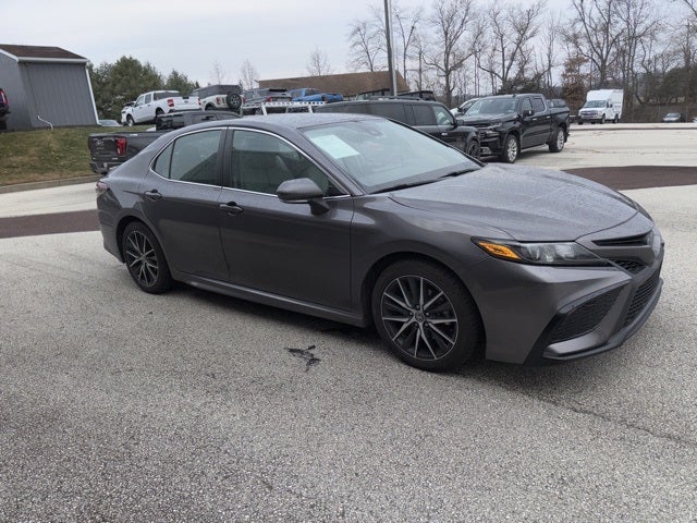 2023 Toyota Camry Hybrid SE