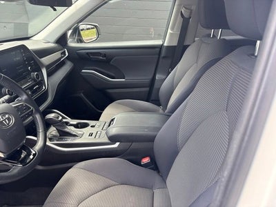 2021 Toyota Highlander LE