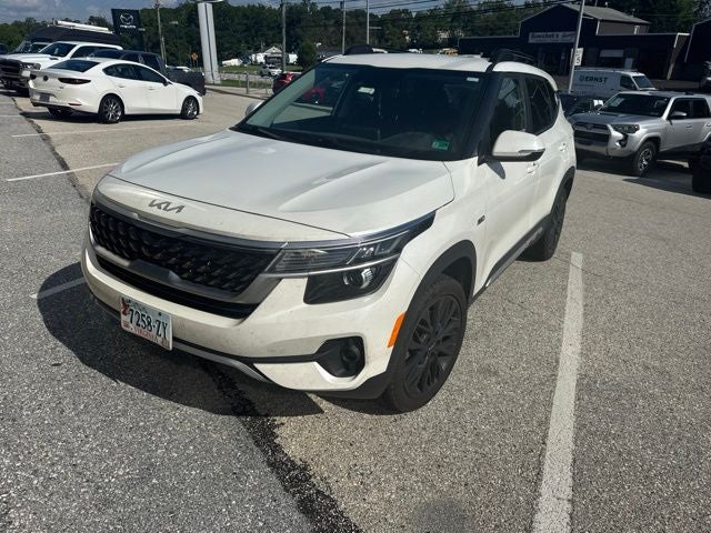 2022 Kia Seltos Nightfall